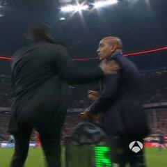 Simeone pegó un manotazo
al delegado del Atlético