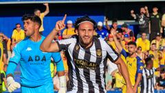 ALCORCÓN (MADRID), 24/06/2023.- El centrocampista del Castellón Giorgi Kochorashvili celebra el primer gol de su equipo, durante el partido de vuelta de la final de la fase de ascenso a LaLiga SmartBank que la AD Alcorcón y el CD Castellón juegan hoy sábado en el estadio de Santo Domingo, en Alcorcón. EFE/ZIPI ARAGÓN
