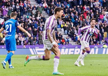 El centrocampista fue el más listo de la clase para conseguir el gol del empate del Valladolid, en un saque de banda, que más pareció un córner al primer palo, conectó un cabezazo que batió al portero del Amorebieta.