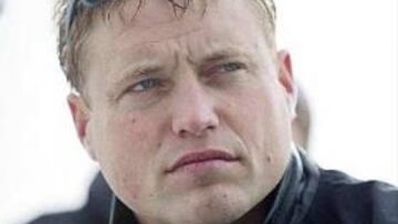 <b>VELUX-5 OCÉANOS. </B>Alex Thomson fue rescatado con éxito por su compatriota Mike Golding.