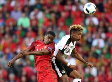 William Carvalho y David Alaba.