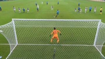 El VAR al rescate de Uruguay, pero luego hay que meterlo: el penalti magistral de Suárez