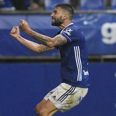 Bastón, el goleador en letargo que ha despertado en el Tartiere