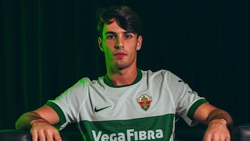 Redondo homenajea a su padre: lucirá el ‘5′ en el Elche