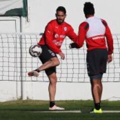 Siete campeones de América salieron de la nómina de Chile