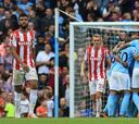 Manchester City golea y logra el liderato sin Claudio Bravo