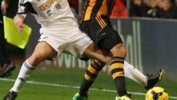 El español Chico Flores rescata un punto para el Swansea