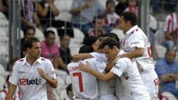 El Sevilla castiga con crudeza a un débil Athletic