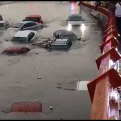 Avenidas aledañas al Volcán, inundadas por fuertes lluvias