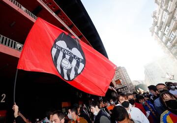 La manifestación de Valencia contra Lim, en imágenes