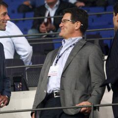 Van Nistelrooy desmiente a Capello y niega que el vestuario del Madrid "olía a alcohol"