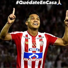 Teo Gutierrez dona mercados a familias en Barranquilla