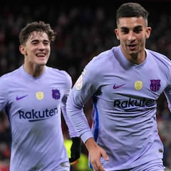 Gavi y Ferran, los primeros en llegar