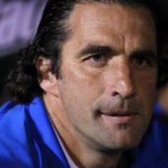 Los hechos que distancian a Claudio Bravo con Pizzi