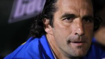 Los hechos que distancian a Claudio Bravo con Pizzi