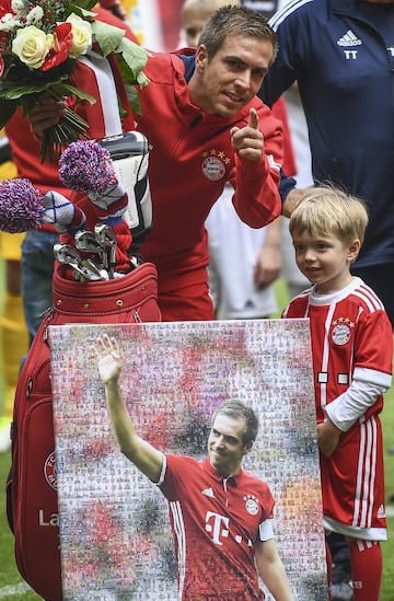 Philipp Lahm junto a su hijo.