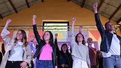 (I-D) La candidata a la Presidencia de la Comunidad de Madrid, Alejandra Jacinto; la ministra de Derechos Sociales y Agenda 2030 y secretaria general de Podemos, Ione Belarra; la ministra de Igualdad, Irene Montero y el candidato de Podemos a la Alcaldía de Madrid, Roberto Sotomayor, levantan el brazo durante el acto central de cierre de campaña de Podemos, a 26 de mayo de 2023, en Madrid (España). El acto se celebra de cara a las próximas elecciones municipales y autonómicas del 28 de mayo. Hoy es el último día de campaña electoral, y mañana, 27 de mayo, tiene lugar la Jornada de Reflexión, día en el que la ley prohíbe difundir propaganda electoral o realizar actos de campaña.
26 MAYO 2023;PODEMOS;PODEMOS;IU;ALIANZA VERDE;CAMPAÑA;ELECCIONES;28M;CIERRE CAMPAÑA
Fernando Sánchez / Europa Press
26/05/2023