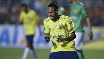 Neymar: "Le pido al 2017 que otra vez ganemos el triplete"