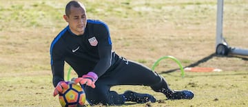 El arquero nacido en los Estados Unidos pero de padres puertorriqueños ya es un histórico de la MLS y fue convocado para la Copa Confederaciones de 2009.