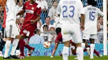 <b>PAREJA LETAL. </b>Sin Luis Fabiano, expulsado ante el Barcelona, Jiménez juntará a Renato y Kanouté en el Bernabéu, algo que Juande hizo con resultado exitoso.