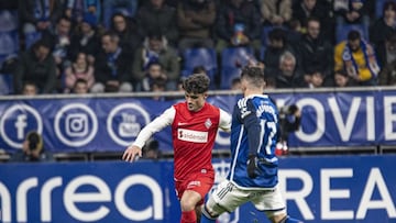 Jorge Mier y Sebas Moyano. Real Oviedo-SD Amorebieta, jornada 22 de LaLiga Hypermotion 2023-24.