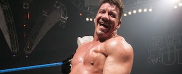 Eddie Guerrero, tras un combate.