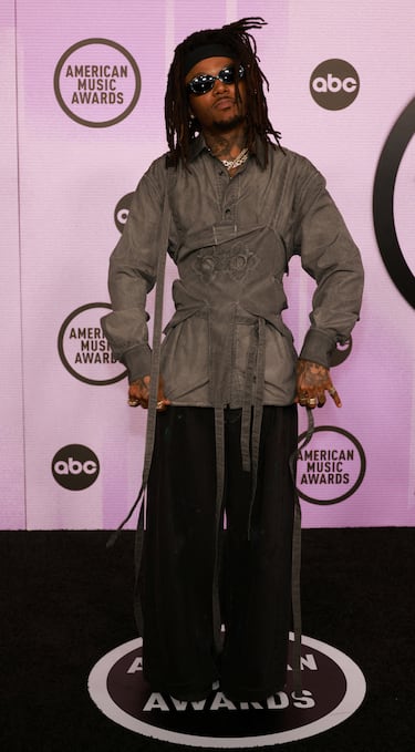 JID posa antes del inicio de la entrega de premios. 