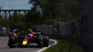 Checo Pérez abandonó el GP de Canadá por fallas en su motor