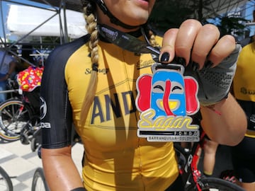 El calor de Barranquilla, el río Magdalena, el mar Caribe y 1500 aficionados rodaron junto a Peter Sagan en el gran fondo que pone fin a su visita a Colombia.