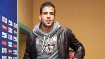 <b>FIRME. </b>Domínguez defiende a la zaga.