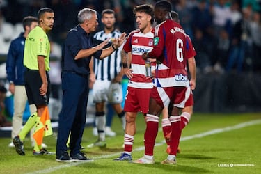El Granada de Escribá, ‘el Mourinho español’, va como un cohete