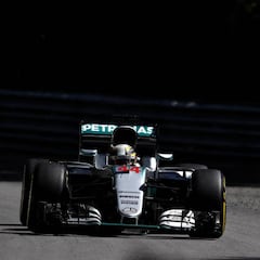 Hamilton lidera en Montreal pero Vettel avisa a Mercedes