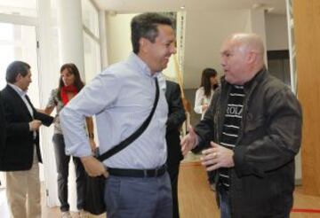 Juanma Trueba conversa con Toñín El Torero.