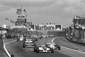 Con un punto de diferencia entre el argentino y el brasileño llegó el campeonato a la última cita en Las Vegas. Reutemann, tras una temporada convulsa dentro de Williams con su compañero Alan Jones, logró la pole, pero una mala salida le relegó a la quinta plaza, cayendo más tarde a los lugares de fuera de los puntos. Piquet, por su parte, logró los dos puntos que necesitaba al acabar quinto con el Brabham a pesar de sus problemas físicos, llegando a vomitar dentro del casco, y sumó el primero de sus títulos con un punto de ventaja.