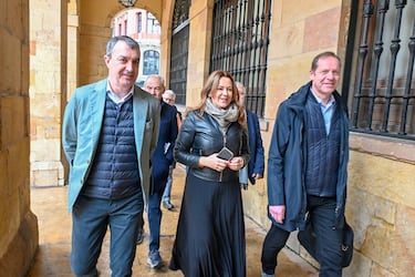 Dos libros, exposiciones y reuniones para celebrar el centenario de la Vueltina