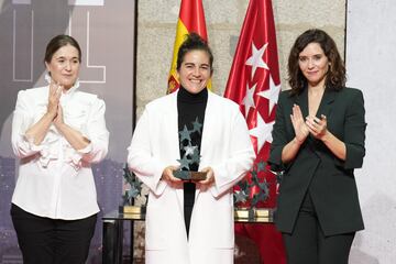 La jugadora de rugby, Patricia García, recibe el Premio Mejor Deportista Femenina. 
 