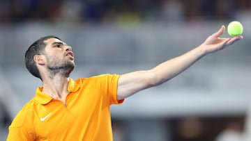 MIAMI, FLORIDA - DECEMBER 08: Carlos Alcaraz of Spain reacts against Joao Fonseca of Brazil during the Miami Invitational at loanDepot park on December 08, 2025 in Miami, Florida. Tomas Diniz Santos/Getty Images/AFP (Photo by Tomas Diniz Santos / GETTY IMAGES NORTH AMERICA / Getty Images via AFP)