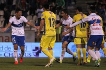 Carlos Lobos sumó 60 minutos en Universidad Católica y anotó ante Universidad de Concepción.