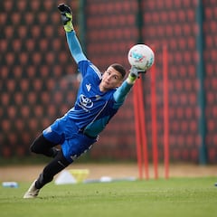 Nikic estará alrededor de un mes de baja y no viajará con Montenegro