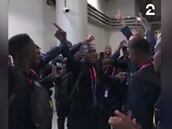 ¿Cuáles nervios? Camerún la rompió con su entrada al estadio