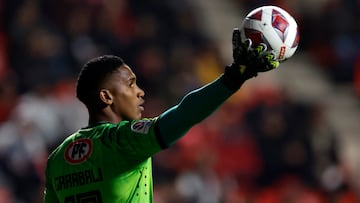 Omar Carabalí olvida a Colo Colo y ya tiene club