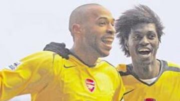 <b>SE AFERRAN A SU LÍDER. </b>Henry será la gran baza del Arsenal en el Bernabéu. Adebayor, por contra, no puede jugar.