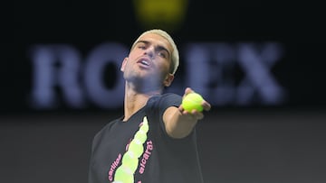 El tenista español Carlos Alcaraz, durante un entrenamiento previo al Masters 1.000 de París