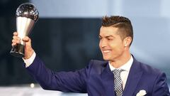 Football Soccer - FIFA Awards Ceremony - Best Men&#039;s Player - Zurich, Switzerland - 09/01/17.  Cristiano Ronaldo celebrates with the award.   REUTERS/Ruben Sprich TPX IMAGES OF THE DAY