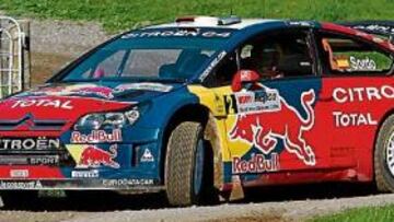 <b>A FONDO. </b>Sordo piensa atacar al máximo ante miles de aficionados que le apoyan en las cunetas.