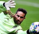 Dirigente del City deja el futuro de Claudio Bravo en el aire