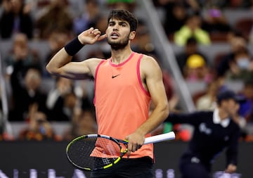 El tenista español ha ganado, con remontada incluida, al italiano Jannik Sinner por 7-6, 4-6 y 7-6.