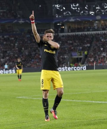 Saúl Ñíguez celebrando el gol 0-1