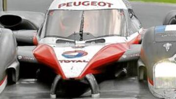 Gené prueba su coche en 'Brainiac'