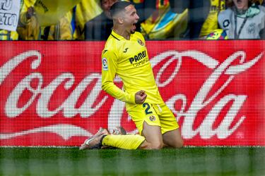 Villarreal 1-0 Real Madrid | Pino, con ayuda de Mendy, abrió el marcador tras una salida muy mala precisamente del francés. Movió rápido el balón el Villarreal y Gerard encontró a Pino solo en el área, superando a Courtois.

